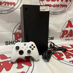 Xbox Series X 1TB Console W/Cables and Controller 11058259