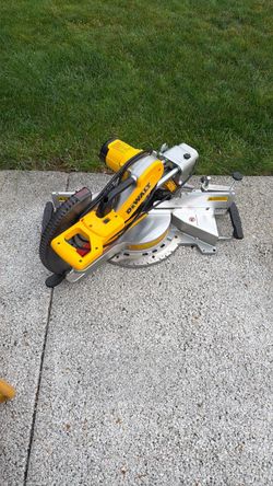 Dewalt 12 inch Miter Saw