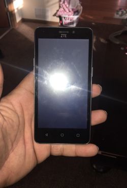 Zte chapel no cracks or scratches AT&T