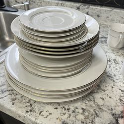 Porcelain Dinner Set