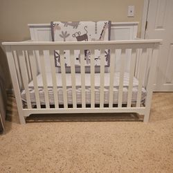 Crib with Matress 