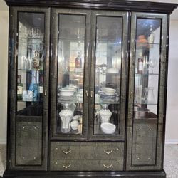 Pamar Italy Furniture Set: Elegant Glass China Cabinet / Curio Hutch – Excellent Condition Expandable Dining Table Set With 6 Chairs 