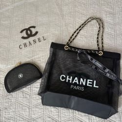 Gift with purchase Designer Mesh Tote & mini bag bundle (GWP) Sells for $160 Black w Gold hardware