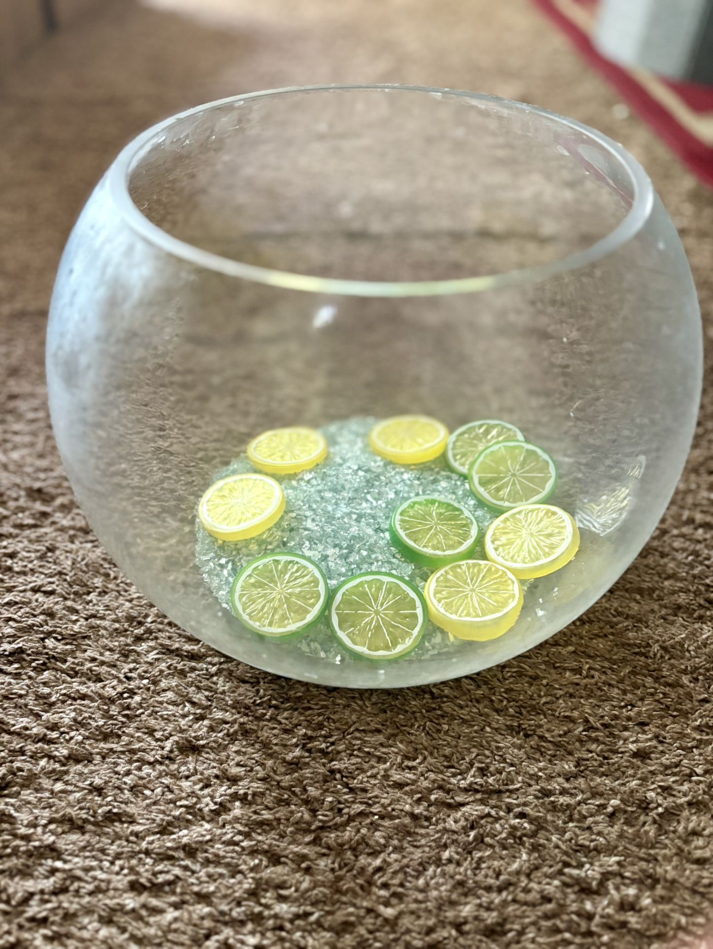 Glass Vase with Floating Lemons / Limes
