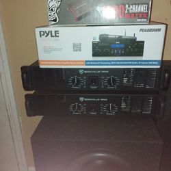 2 Rockville RPA5's DJ/Home Recever Amp.