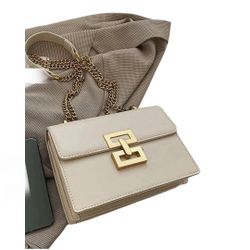 BNWOT Beige Messenger Double Chain Sling Bag Hasp Closure