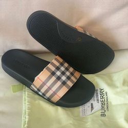 Burrbery Men Slides 