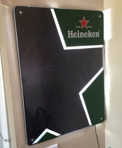 Heineken board light.