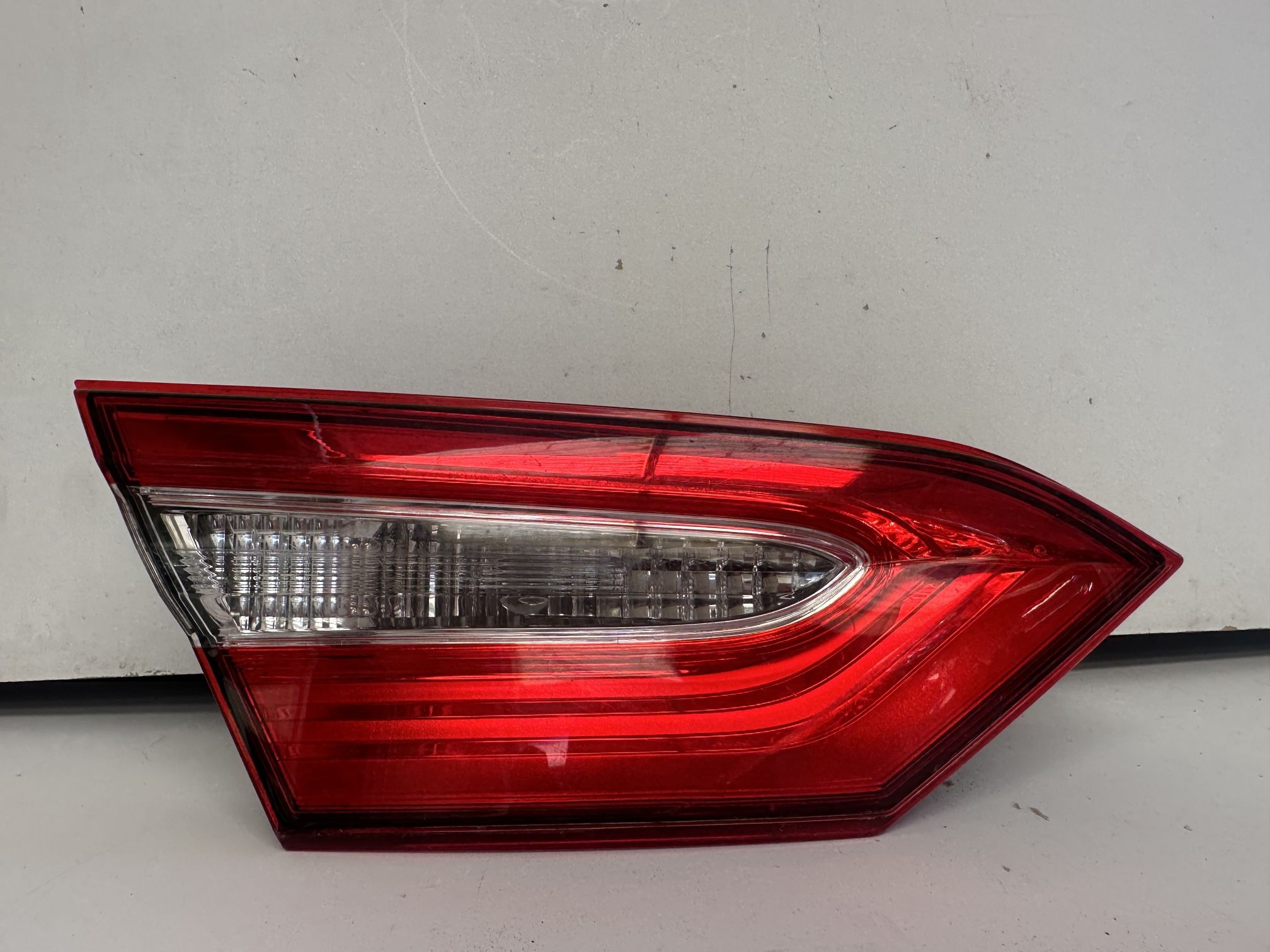 2018 2019 2020 2021 2022 2023 2024 TOYOTA CAMRY LEFT DRIVER SIDE TAIL LIGHT OEM