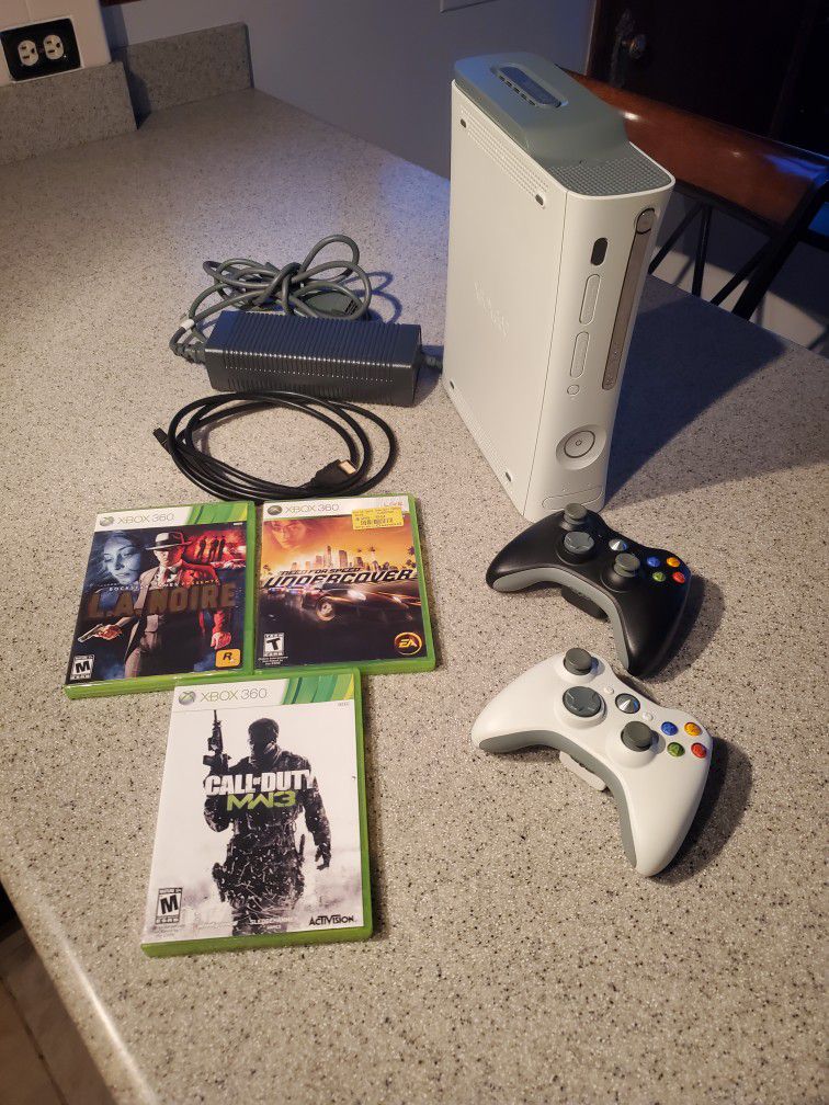 Xbox 360 Game Console With 2 Remotes And NO Games. No Issues