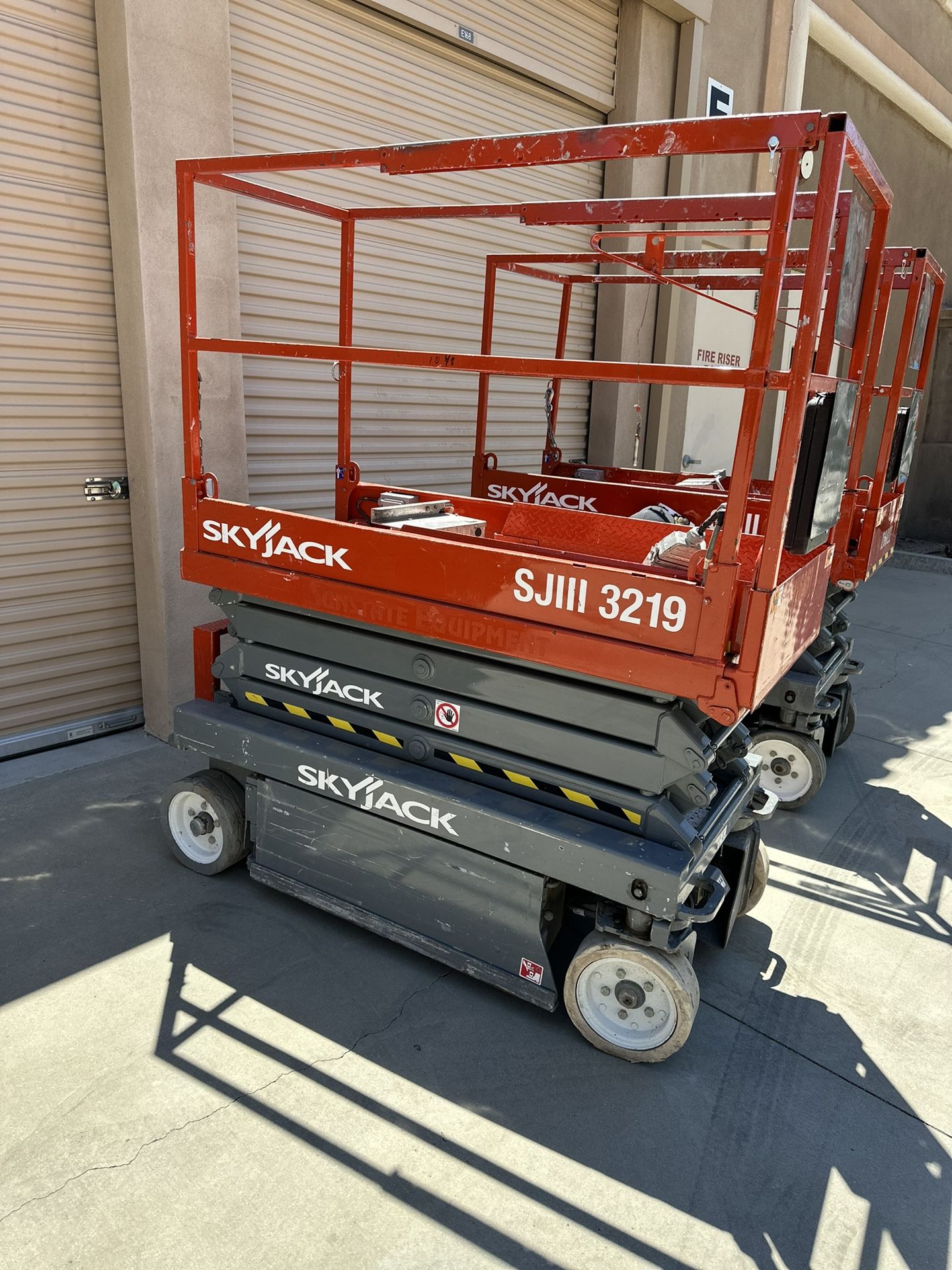 12ft 32ft Scissor Lifts & Single Man Lifts
