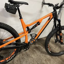 Rocky Mountain Pipeline Carbon 70 Full Suspension Mountain Bike
