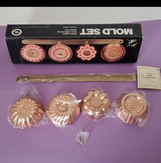 Vintage The Cellar 4 Piece Mold Set