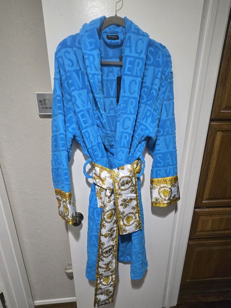 Luxury Vercase Bath Robe-Unisex XL- Yes Available!