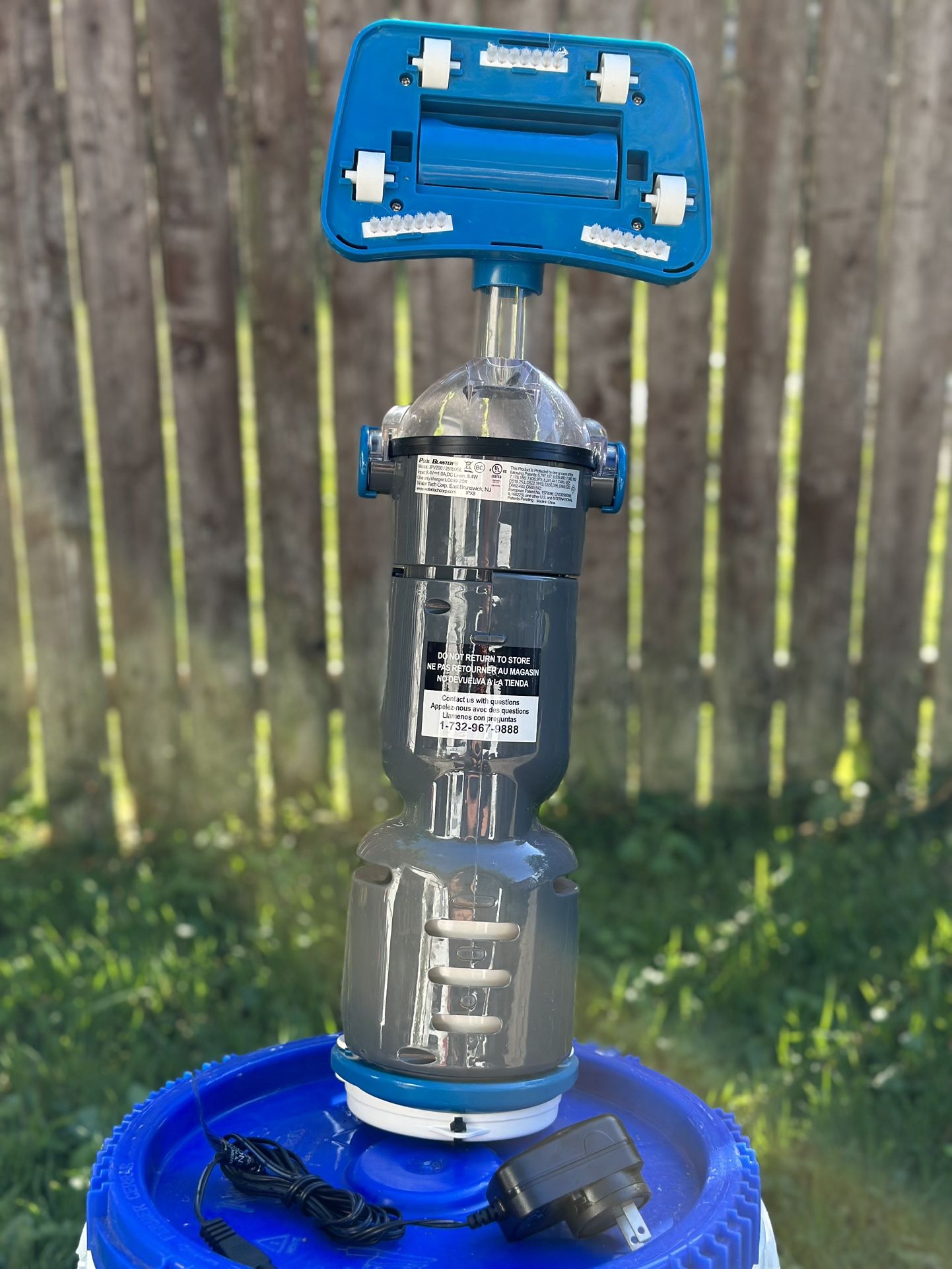 Jacuzzi Professional Grade Pool and Spa Vacuum, Rechargeable for Sale