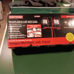 Craftsman Tripod Light