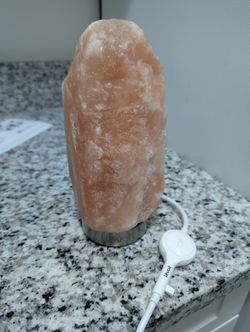 Levoit Kyra Himalayan Salt Lamp $10