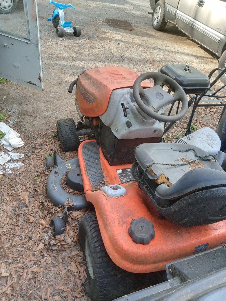 Husqvarna Riding Mower!!¡