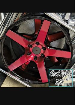Level up your truck or SUV with a fresh set of 22s! 🛞🔥 ​⚡ Size: 22" 💥 Bolt Pattern: 6x139.7 (6x5.5) 🛻 Fits: Chevy Silverado/Tahoe, GMC Sierra/Yuko
