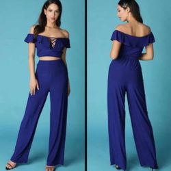 New Women's 2 Piece Set Size Medium 