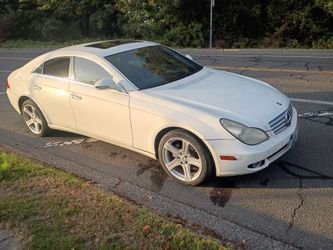 2004 Mercedes Benz CLS 500, Runs/Drives Great,147K, Clean Title,Sell $2700 Or Best Offer