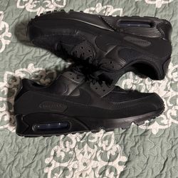 Nike Air Max r90 black trainers. Size US 10.5