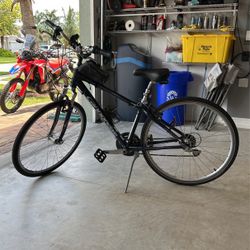 Cannondale Hybrid Bike 