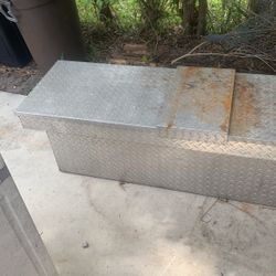 Truck Bed Toolbox 