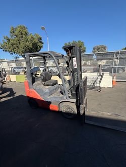 Toyota Forklift 5Klbs , READY TO WORK, 90 days of warranty