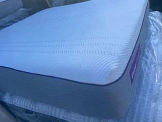 King size purple mattress