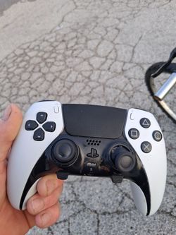 PLAYSTATION CONTROLLER
