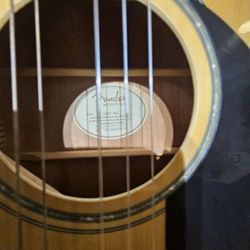 Fender  Acustic Guitar   Good Condition. Don't Scratches 