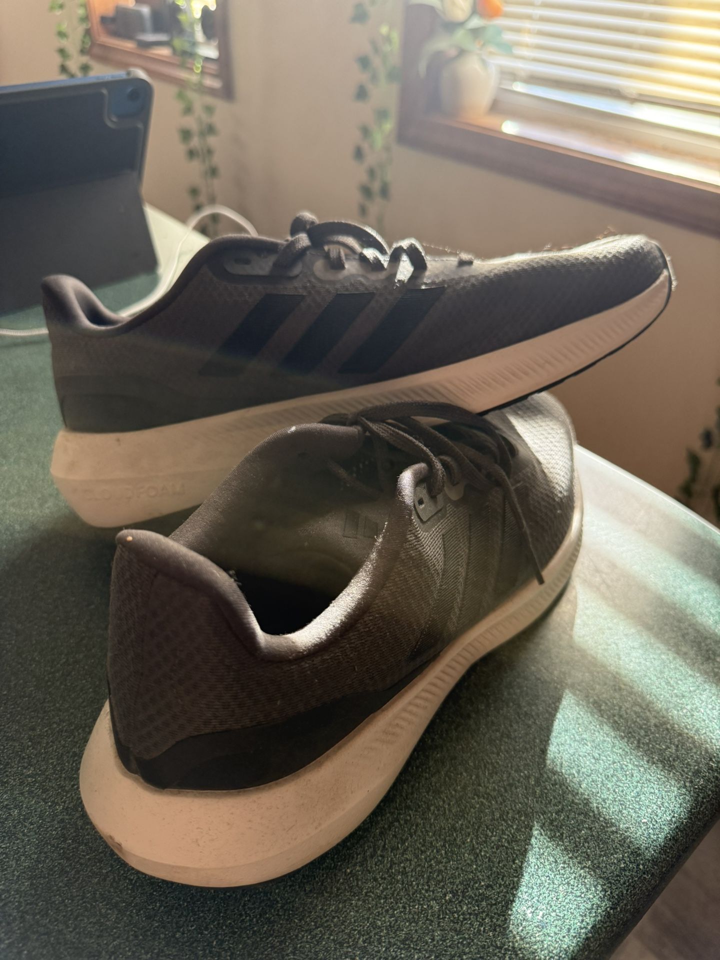 Men’s 11 Size Workout Shoes