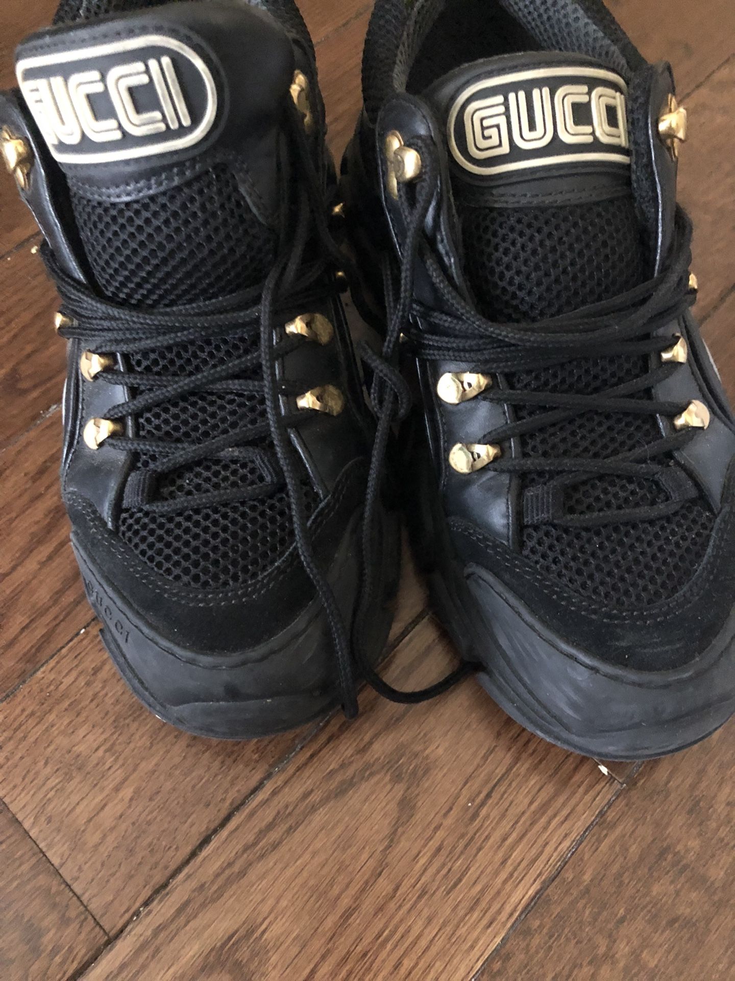 Gucci Sneakers And Bucket Hat