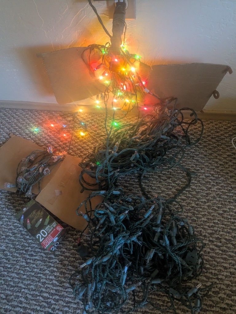 Outdoor Xmas Tree Lights 5 Sets, 100's Feet Plug In String Multi Color Christmas Holiday Lighting Green Cord Lightbulb Set Non Led Mini 120v Plug In