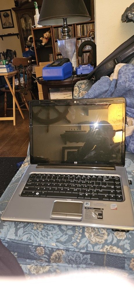 Hp Dv5 1007cl Laptop, Power Cord. 15 Inch