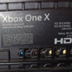 Xbox One X 