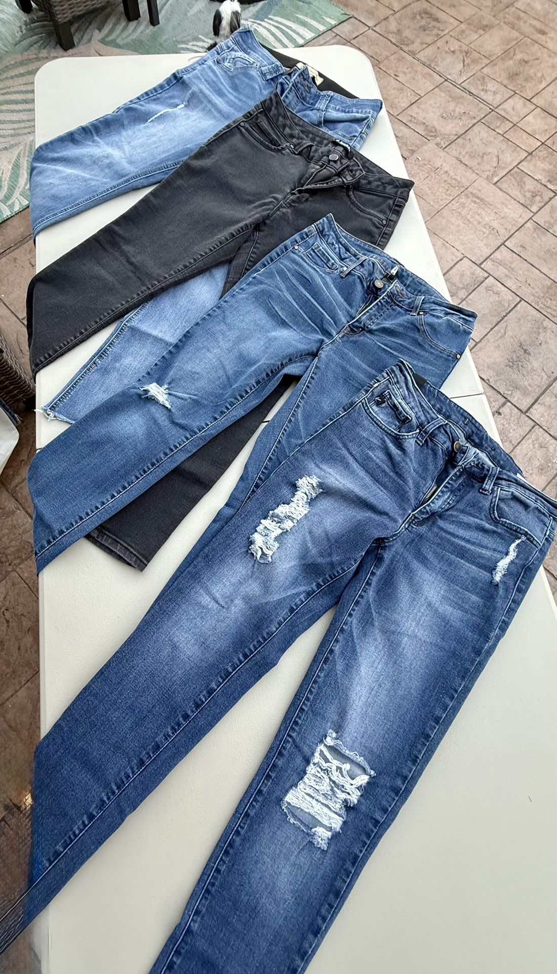 Women’s Jeans Size 8/9 —$15 For All