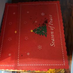 2 Seasons Of Peace Red Placemats