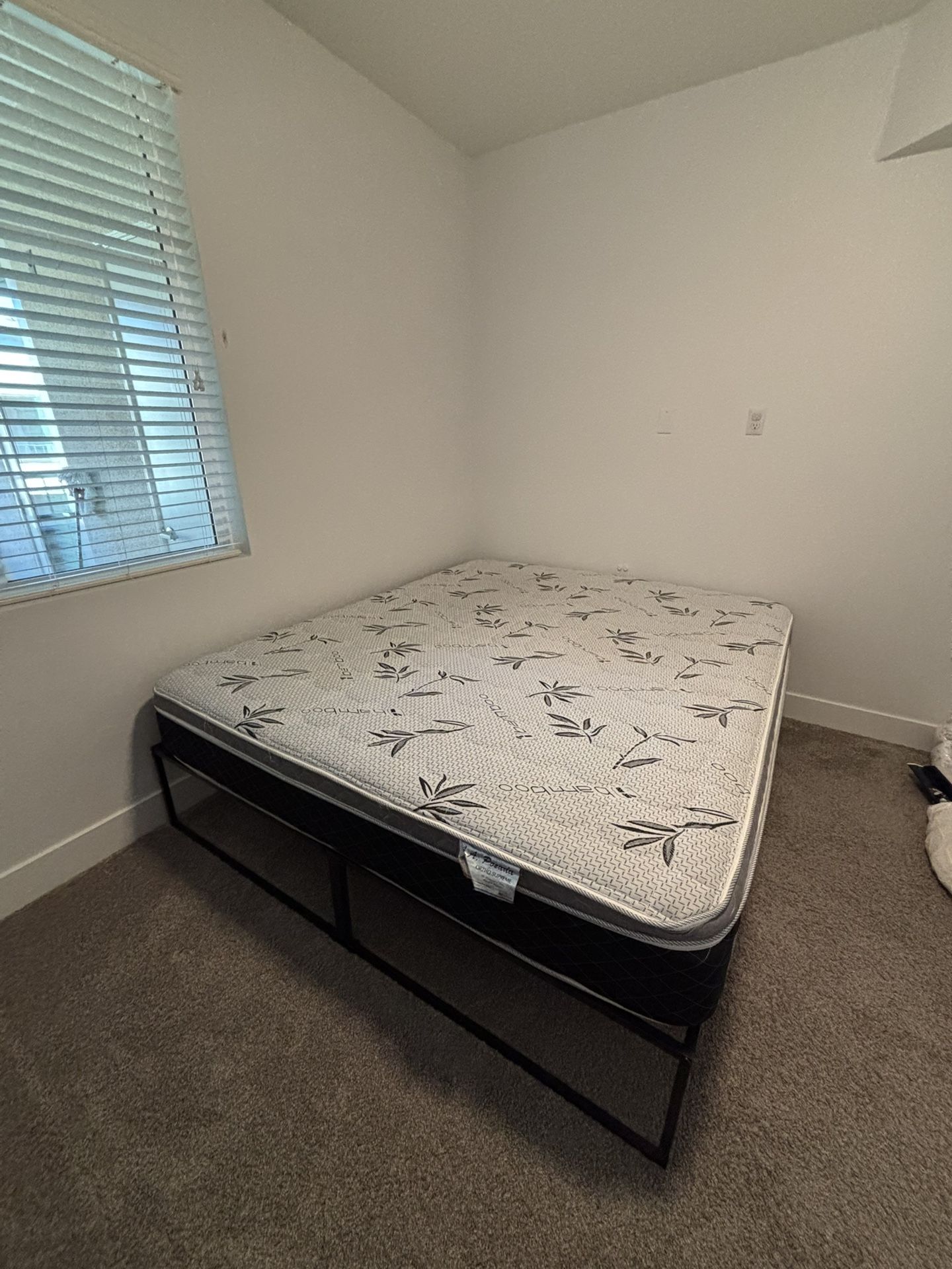 Cal King Mattress And Bed Frame 