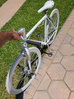 Brand NEW CELIUS BIKE