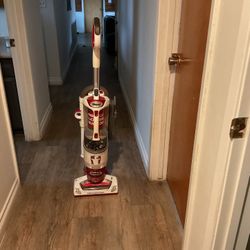 Shark Vacuum 