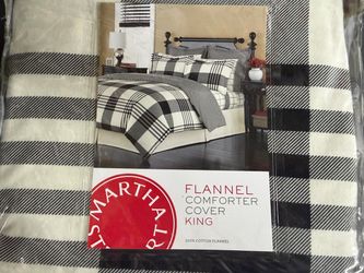 Martha Stewart collection  ￼flannel sheet size King