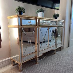 Beautiful Antique Cabinet With Mirrors 