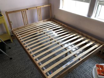 Sultan Lur y full double bed frame for Sale in Portland OR OfferUp