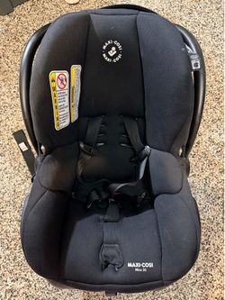 Maxi-Cosi Mico 30 infant car seat with a base