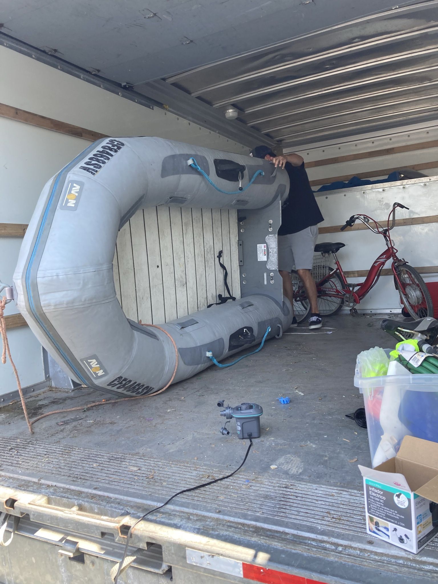10’ Hard bottom Avon Inflatable Boat for Sale in Irvine, CA - OfferUp