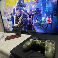PS4 With Game And Controller 