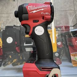 Milwaukee Impact Driver 