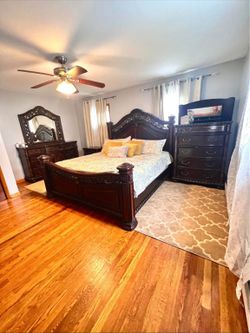 King size bed